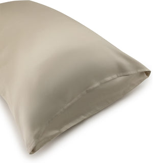 Brightly Labs® King Envelope Silk Pillowcase - Experience luxury with clinically proven Mulberry Silk for hair and skin benefits. Organic and hypoallergenic, with silver-infused fabric for a refreshing, restful sleep